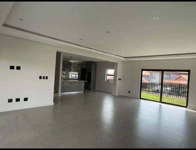 3 BEDROOM HOUSE FOR SALE IN IZINGA